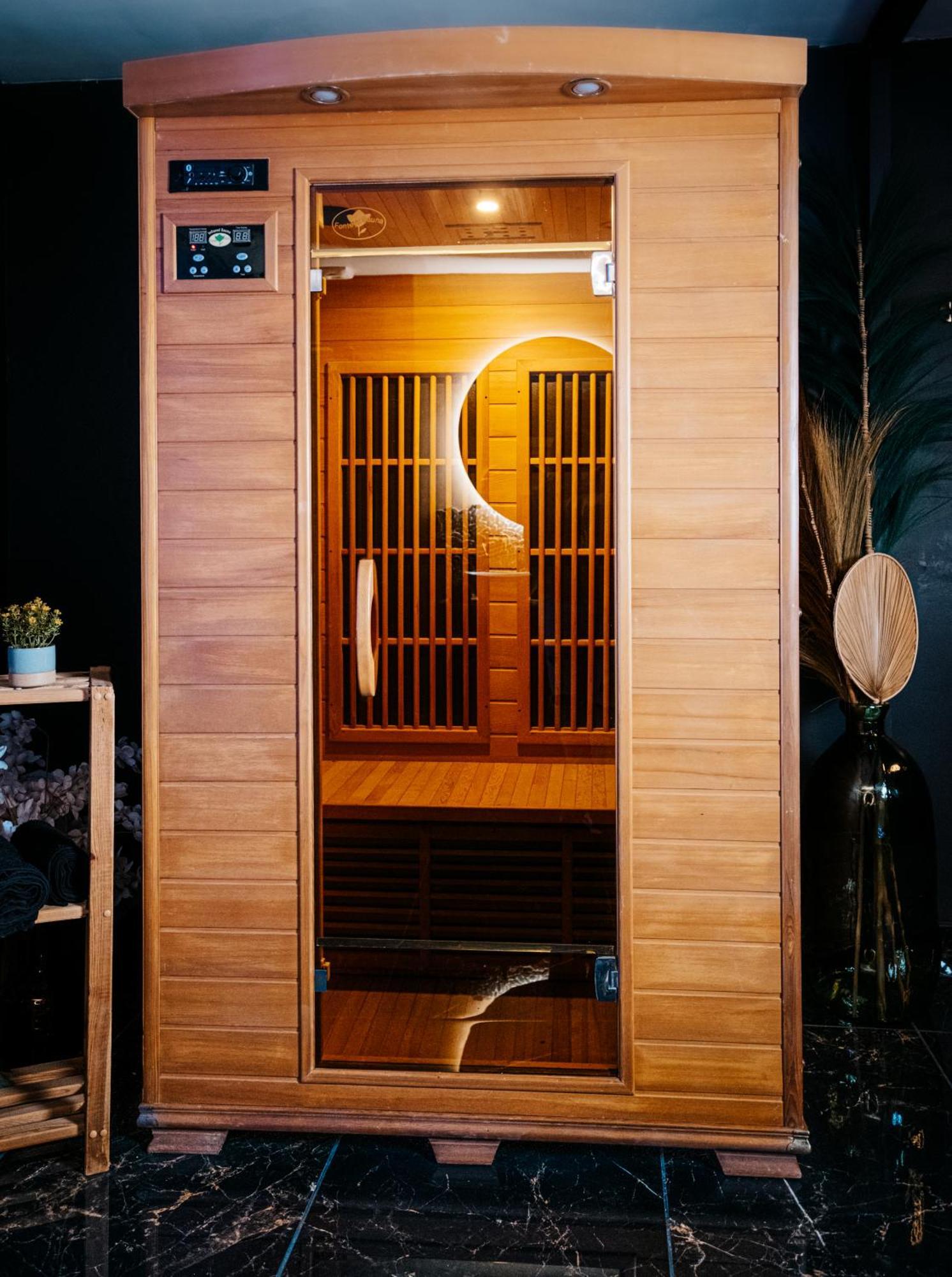 L Escale Jacuzzi Et Sauna Évreux Exteriér fotografie